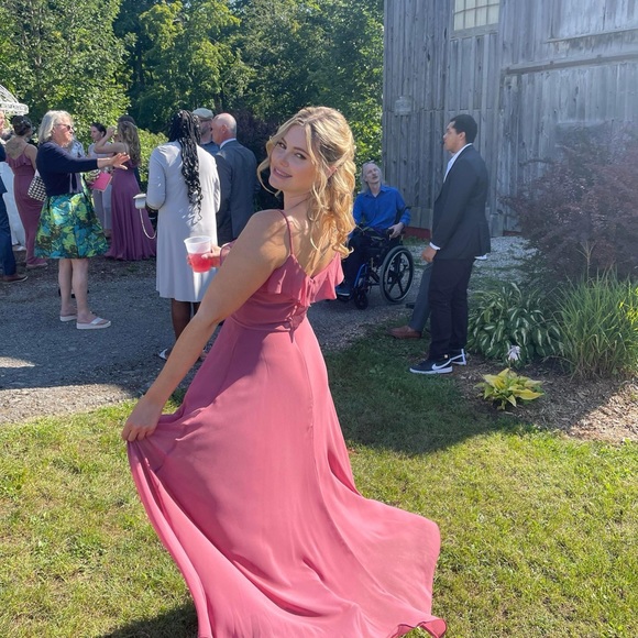 Meet your Posher, Aj - Picture 2 of 3